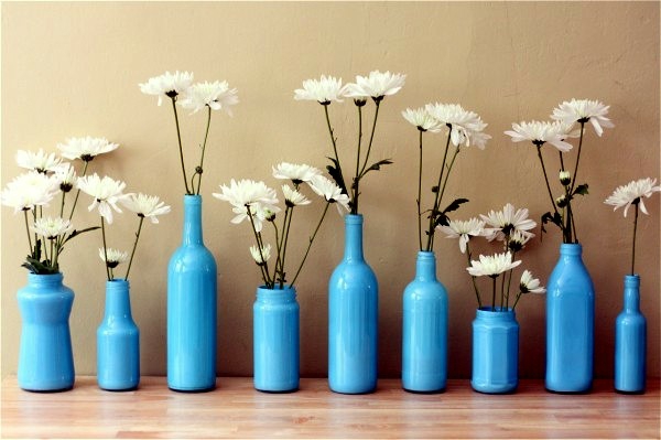בקבוקי קישוט פרחי אביב צבע פרחים לבנים לשים בתוך הבית