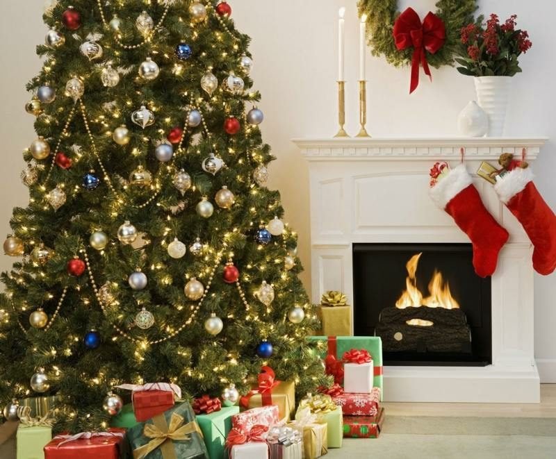 Χριστουγεννιάτικο δέντρο και δώρα δημιουργικές ιδέες άνθρωπος
