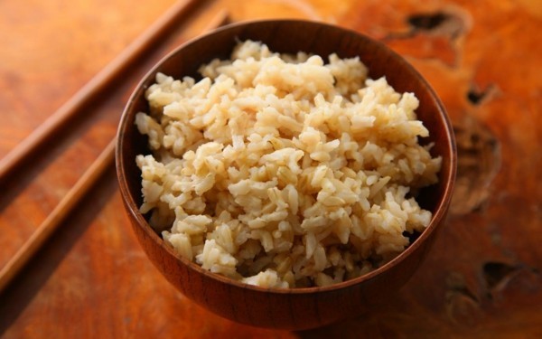 υγιεινό φαγητό με νόστιμο ρύζι