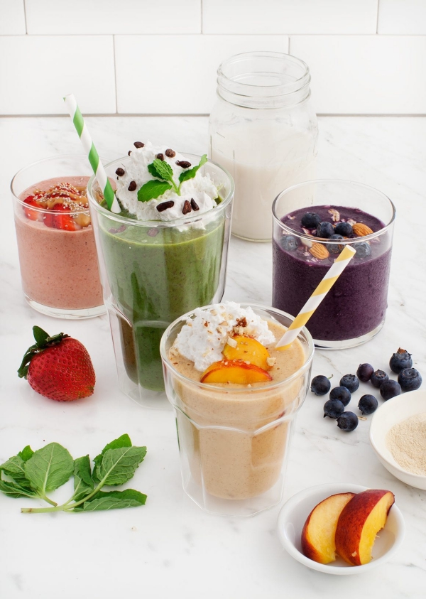 Sunne, deilige og raske smoothieoppskrifter for sommerens deilige ingredienser og forskjellige drinker