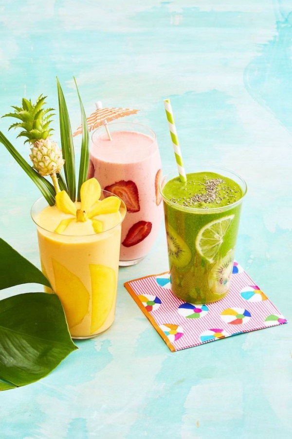 Sunne, deilige og raske smoothieoppskrifter på sommerfest drikker cocktailer sommer