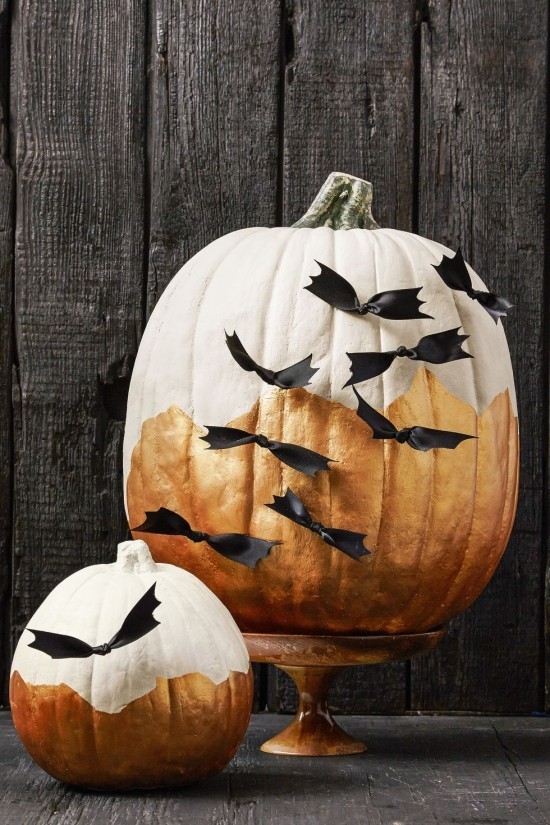 Halloween dýňová malba - 140 uměleckých nápadů a pokynů zlatobílé dýně s netopýry