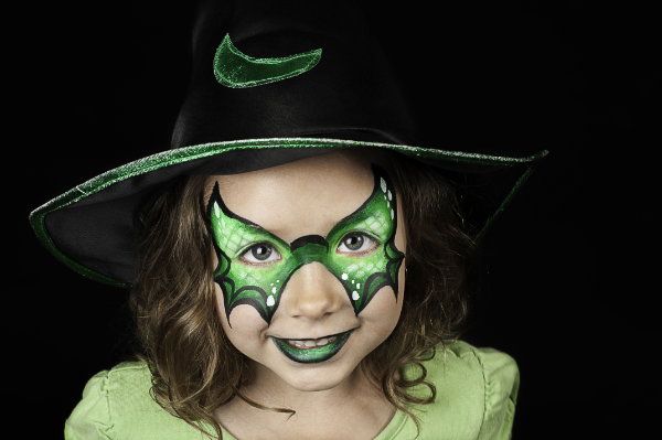 Halloween make-up-zelené líčení na obličej