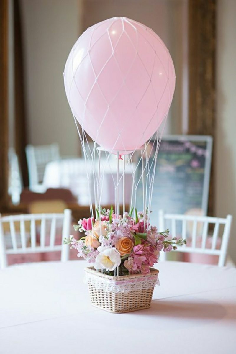 Horkovzdušné balónky vytvářejí skvělé dekorace květináčů na stůl