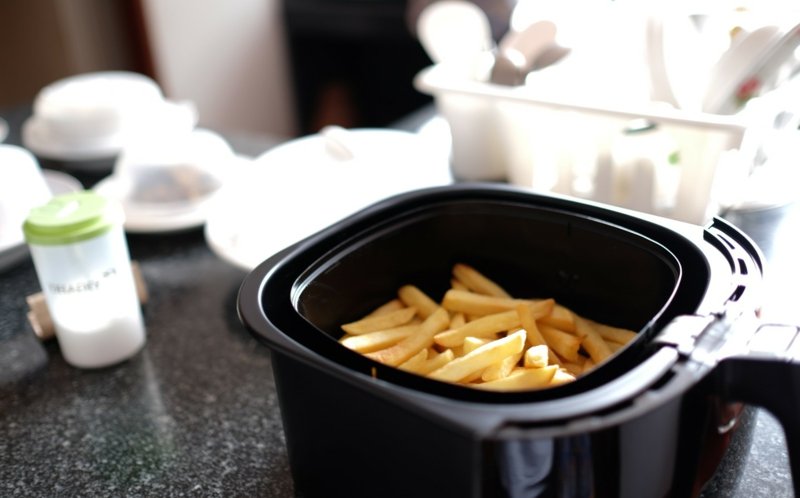 Tilbered pommes frites uten fett