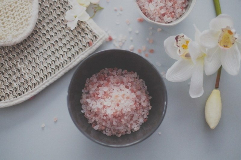 Bruk Himalaya salt som et badesalt