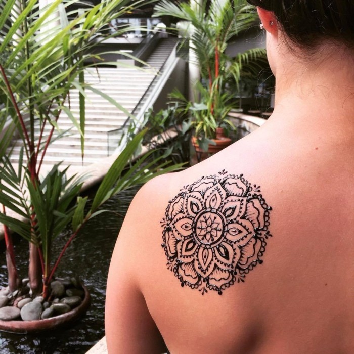 henna tetování na schukterblatt