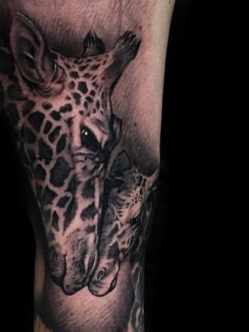 Galbūt po penkerių metų mano svajonė tapti tarptautiniu mastu žinomu tatuiruočių meistru, keliauti ir tatuiruoti visoje Europoje ir kitose pasaulio vietose, ilgainiui išsipildys.