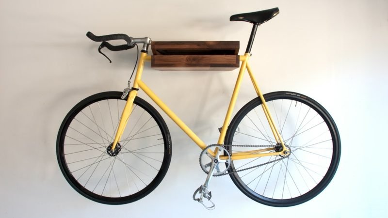 ράφι ποδηλάτου τοίχο κίτρινο ποδήλατο