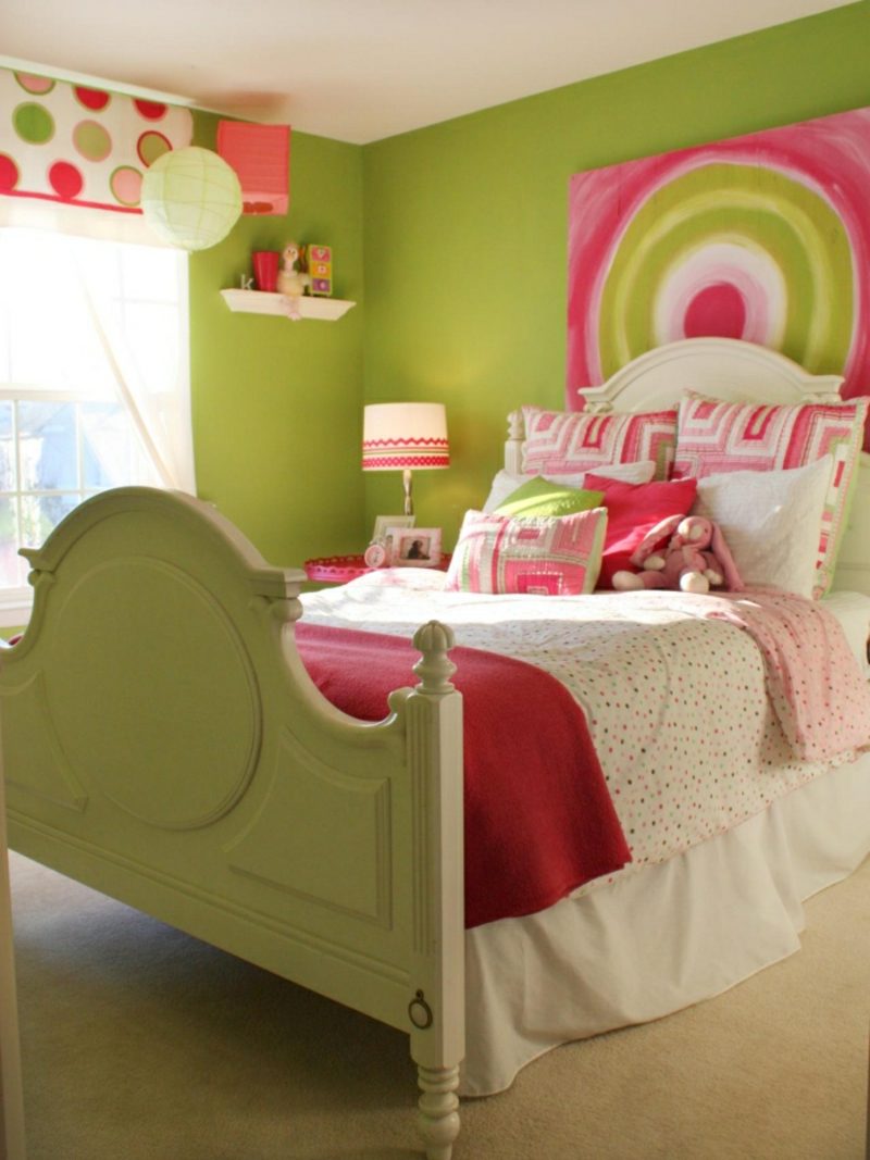 Dětské pokoje malují zelené růžové akcenty