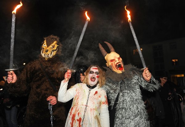 Köln Carnival 2019 spøkelsestog zombier og monstre