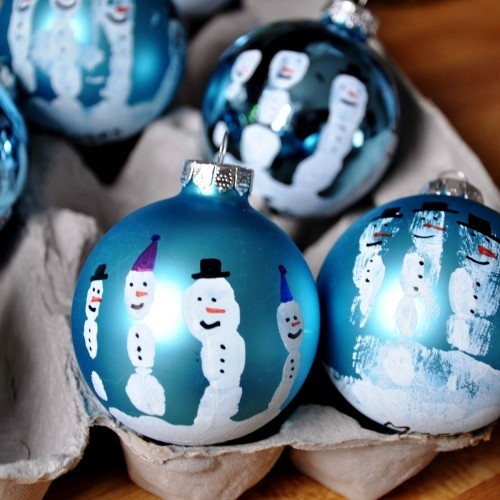 Lag kreative julegaver selv med håndtrykte ornamenter