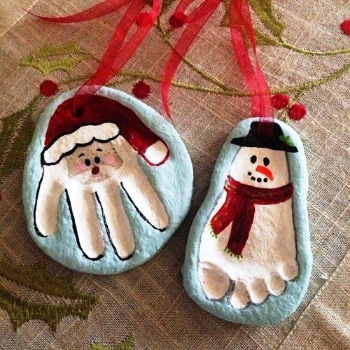 Lag kreative julegaver selv med saltdeigshånd og fotavtrykk