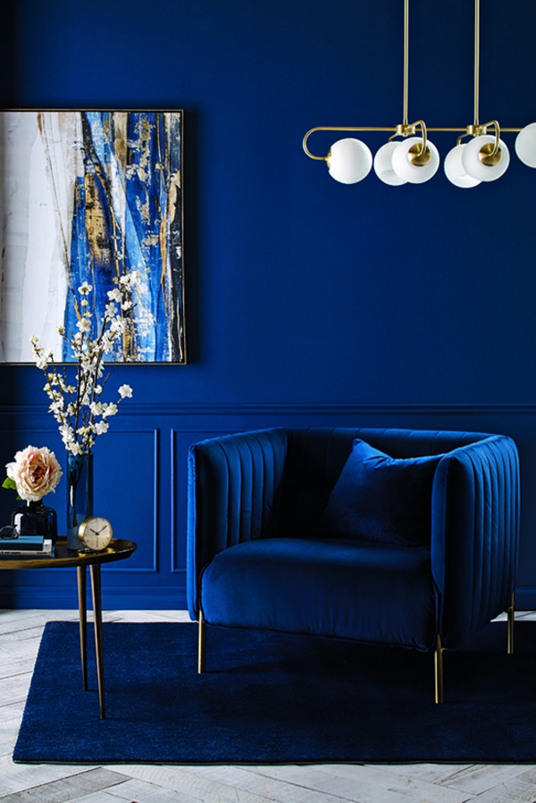 lysekrone stue innovativt design lage blå stue