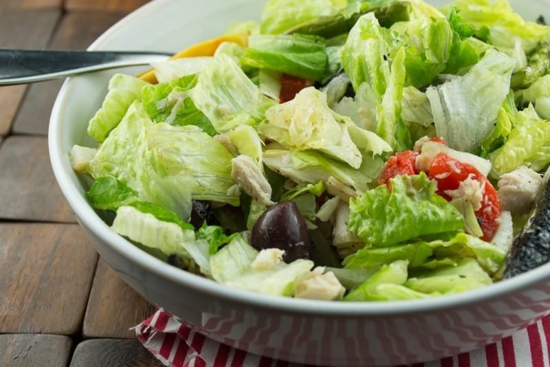 Grønn salat med tunfisk: ostefonduesideretter!