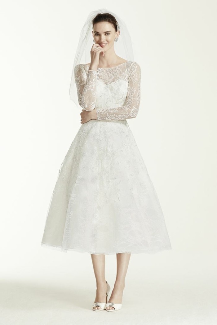Krátké svatební šaty Oleg Cassini pro stylovou nevěstu