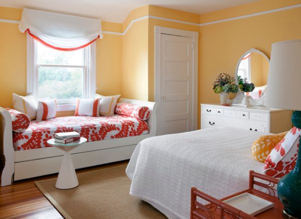 Πολυτελή κρεβάτια κίτρινος τοίχος