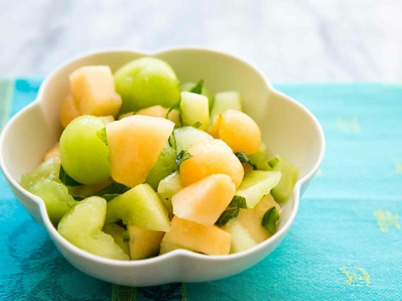 sunn fruktsalat for de varme dagene