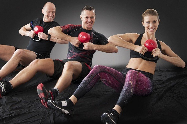 Crossfit cvičení kettlebellů
