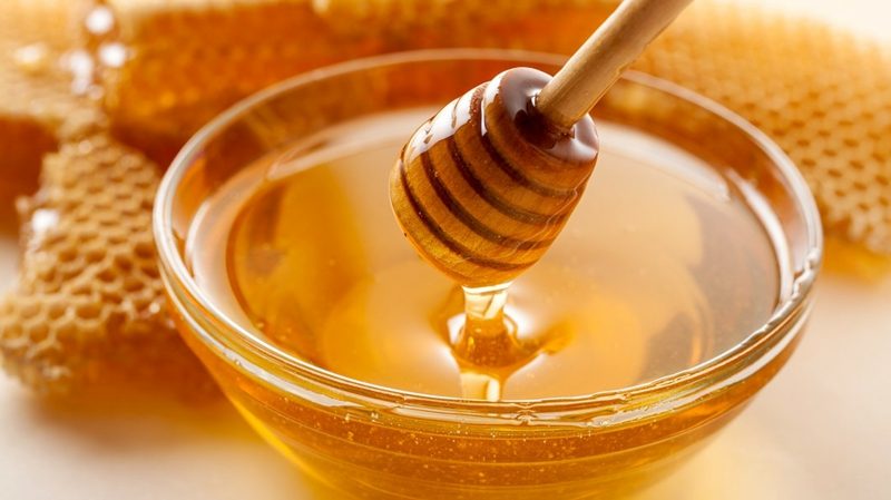 Bli kvitt kviser raskt, rette for hudormer honning