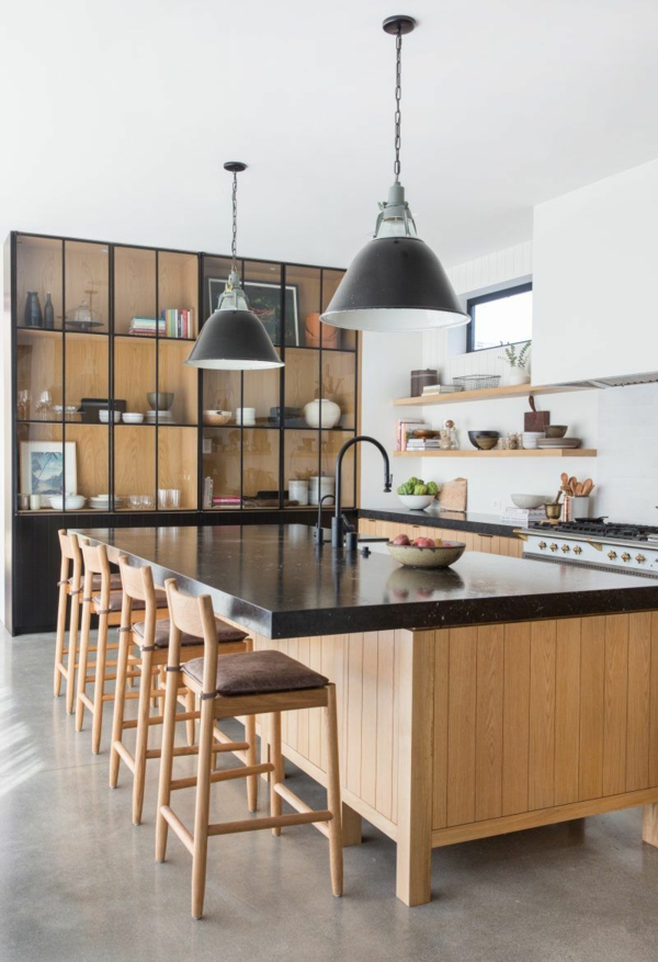moderne kjøkken med øy stor benkeplate elegant svart