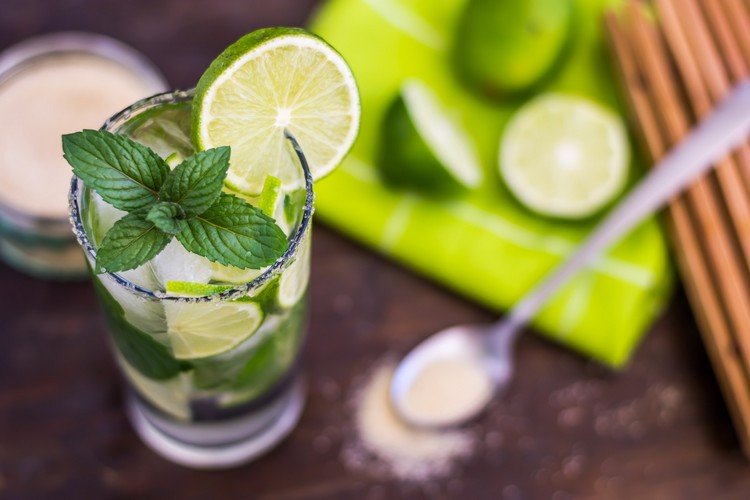 Recept na mojito osvěžující letní nápoj