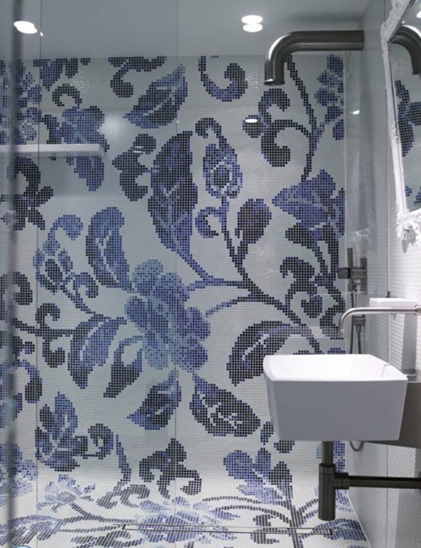 mozaikové dlaždice koupelna chladný design květinovým vzorem