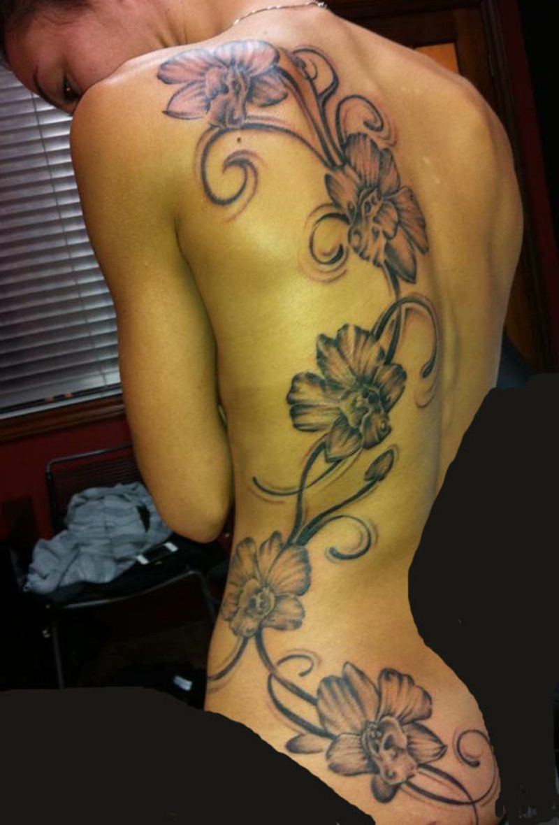 orkide tatovering langt grått blekk