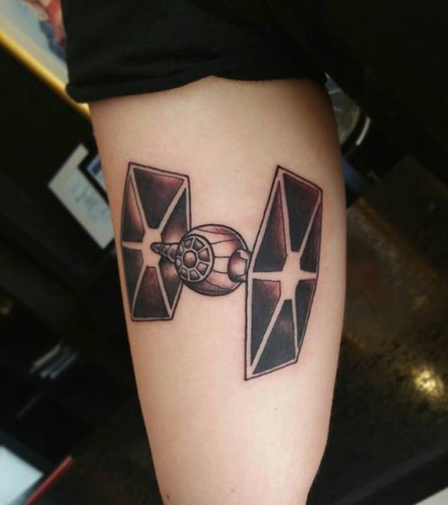 Iš šios serijos išsirinkite mėgstamiausią „Žvaigždžių karų“ tatuiruotę