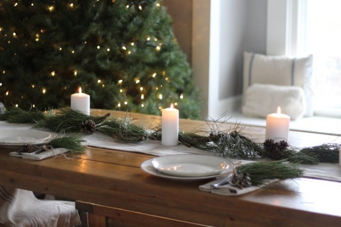 Ρουστίκ σαλόνι με DIY χριστουγεννιάτικες διακοσμήσεις