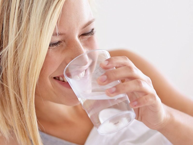 pijte dostatek vody, abyste zhubli