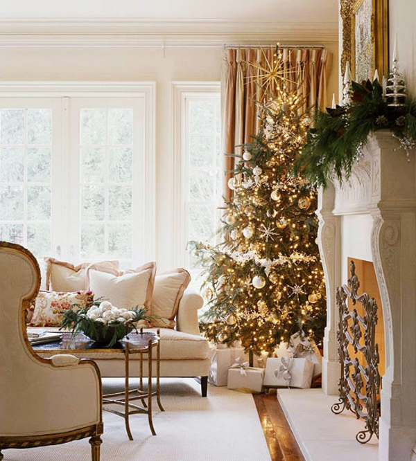 סלון חג המולד יפהפה ספת עץ חג המולד שולחן זהב