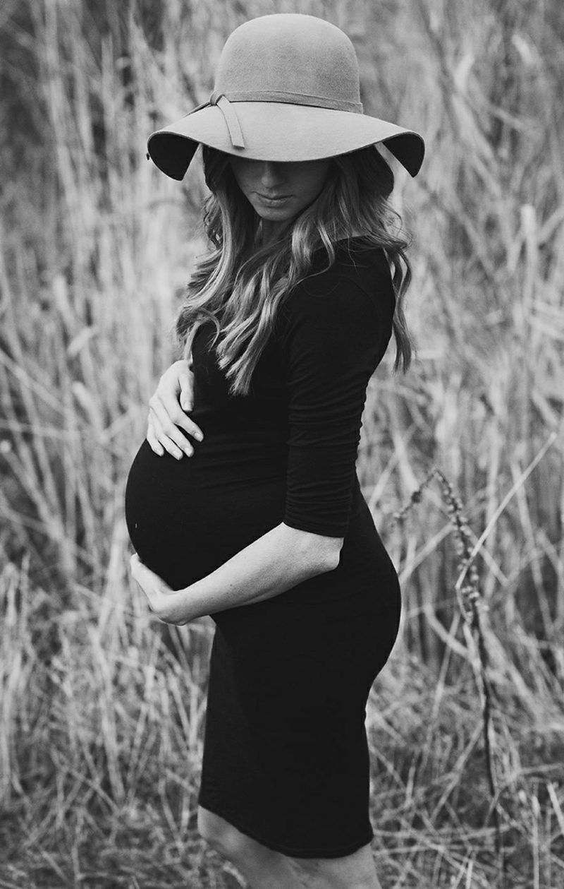 Pořiďte těhotenské fotografie stylový klobouk
