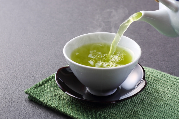 תה סנצ'ה - תכונות מיוחדות, יתרונות בריאותיים וכיצד להכין תה ירוק בצבע עז