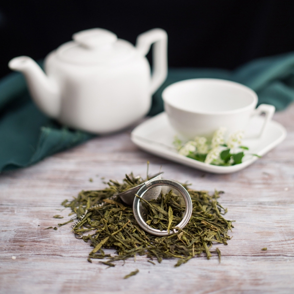 תה סנצ'ה - תכונות מיוחדות, יתרונות בריאותיים והכנת עלי תה ירוק מיובש