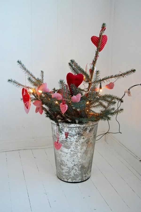 Skandinavisk julepynt kreativ dekorasjon lager rustikk julepynt selv
