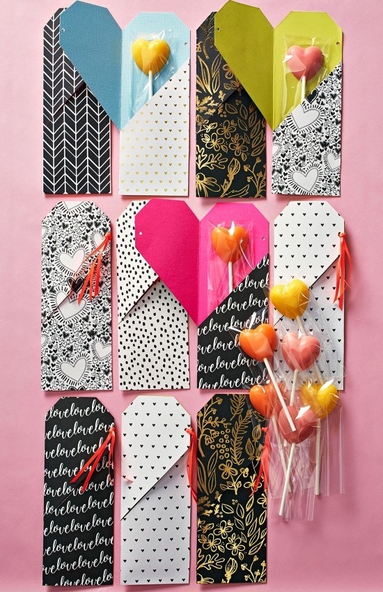 Hvordan designe det beste Valentinsdagskortet for 14. februar søte fargerike kort med slikkepinner