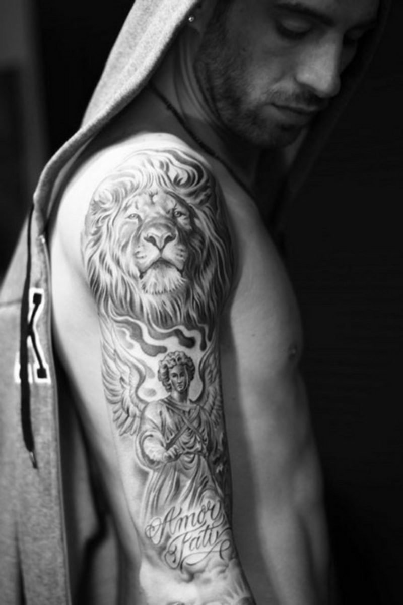 Tattoo løve overarm originalt utseende