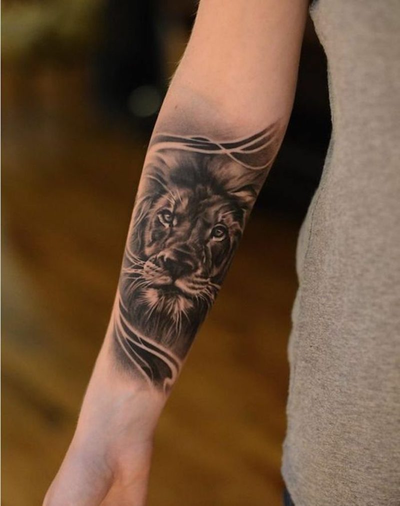 Tattoo løve underarm