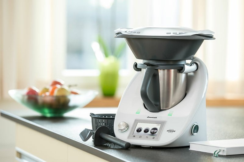 בישול מרקים עם Thermomix