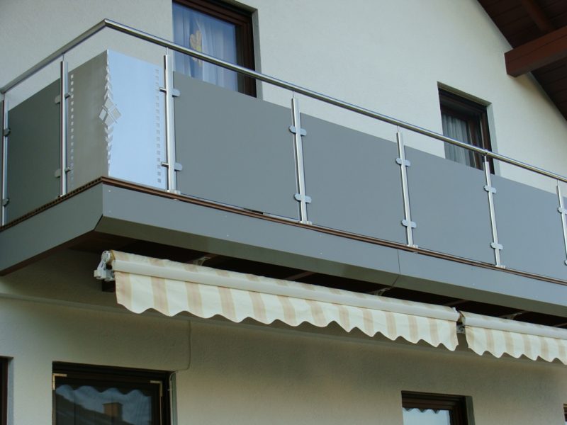 Balkonové obklady nerezové panely