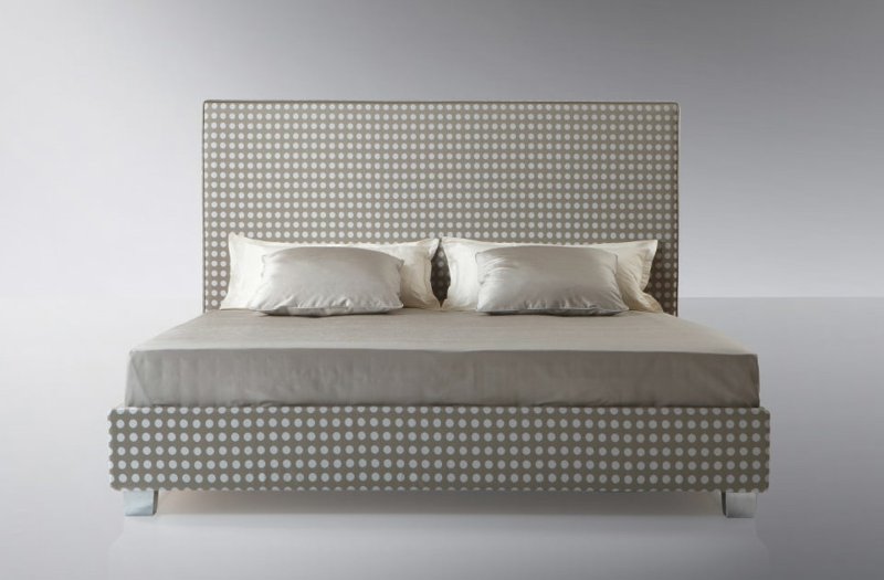 treca-postele-interiéry-paříž-čelo postele-moderní