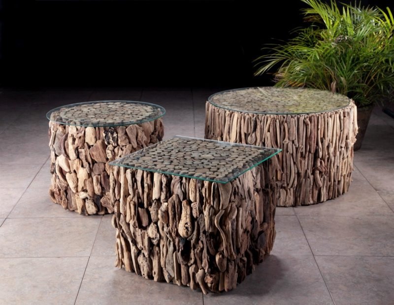 τρία πρωτότυπα τραπέζια από ξύλο παρασυρόμενου ξύλου
