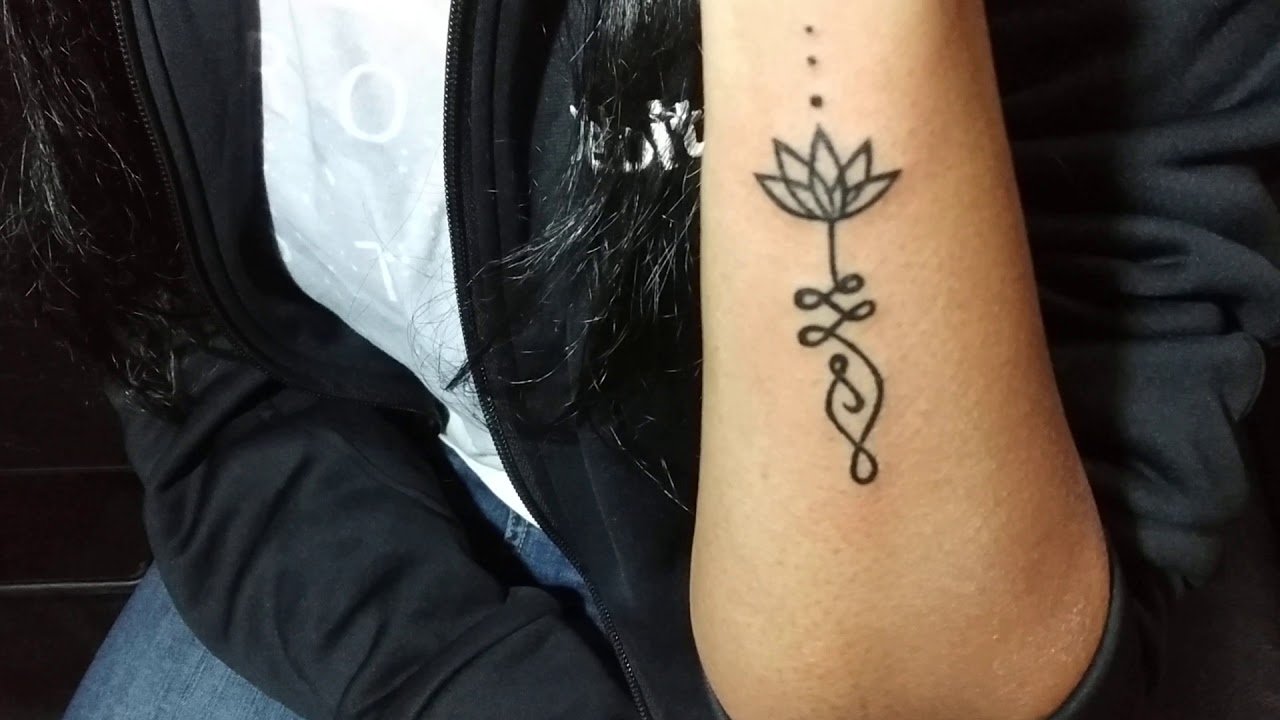 Tattoo Unalome Lotus