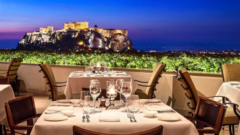 Billige feriedestinasjoner 2019: Athen og standpunkt for middag