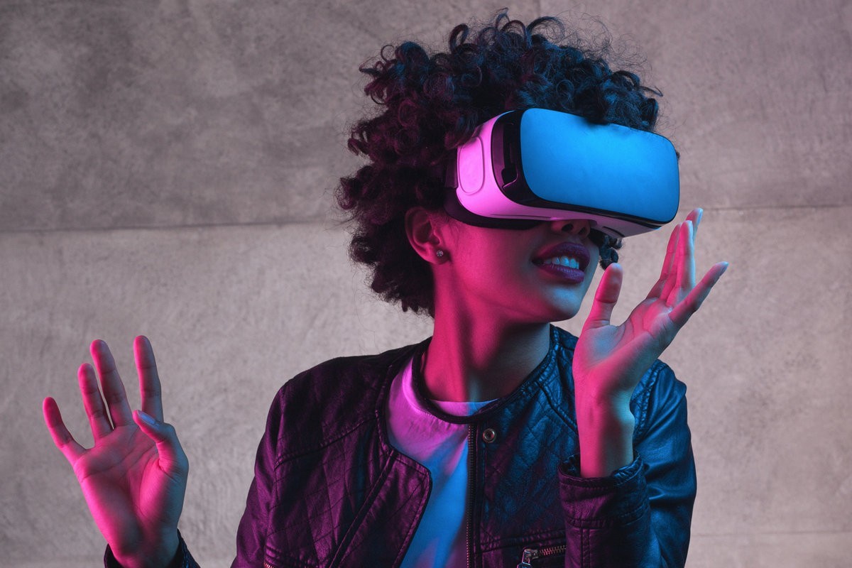 siste teknologi virtuell virkelighet 2020