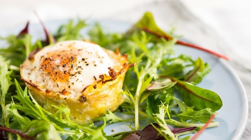 Křepelčí vejce recept vejce v bramborovém hnízdě