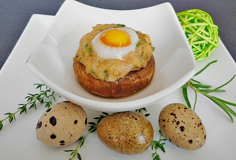 Recept na křepelčí vejce s houbami a bramborami