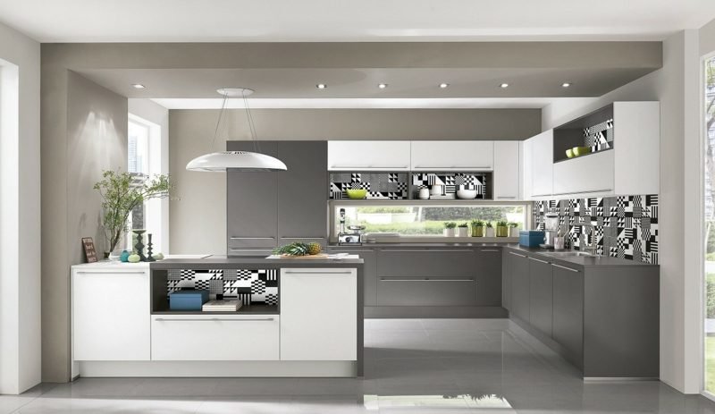 Kuchyňský šedý moderní interiér
