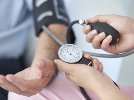 מה לעשות במקרה של לחץ דם נמוך לחץ דם נמוך